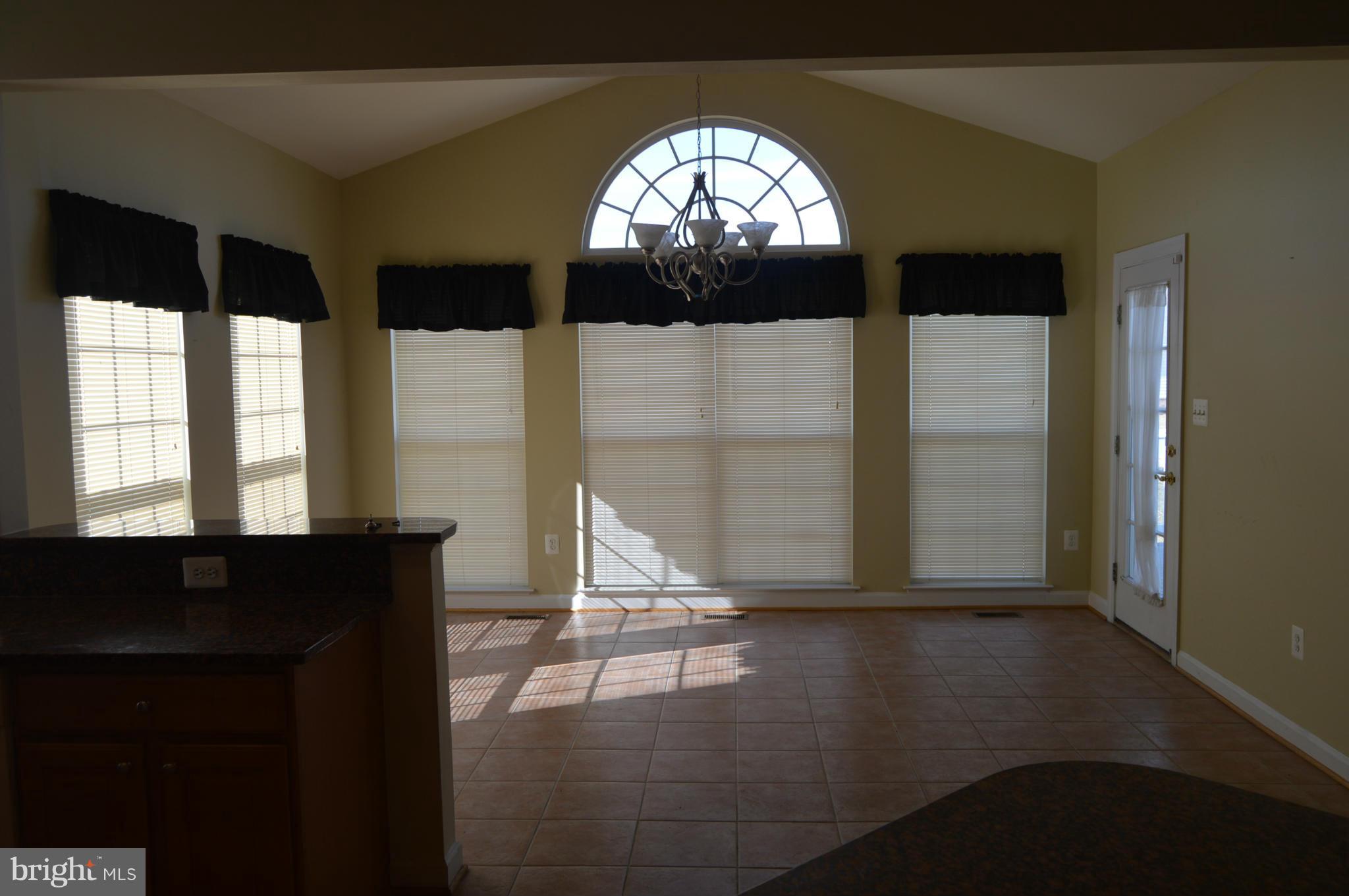 7502 Cavan Court Laurel, MD 20707 - Photo 8 of 27 Morning/Breakfast Room