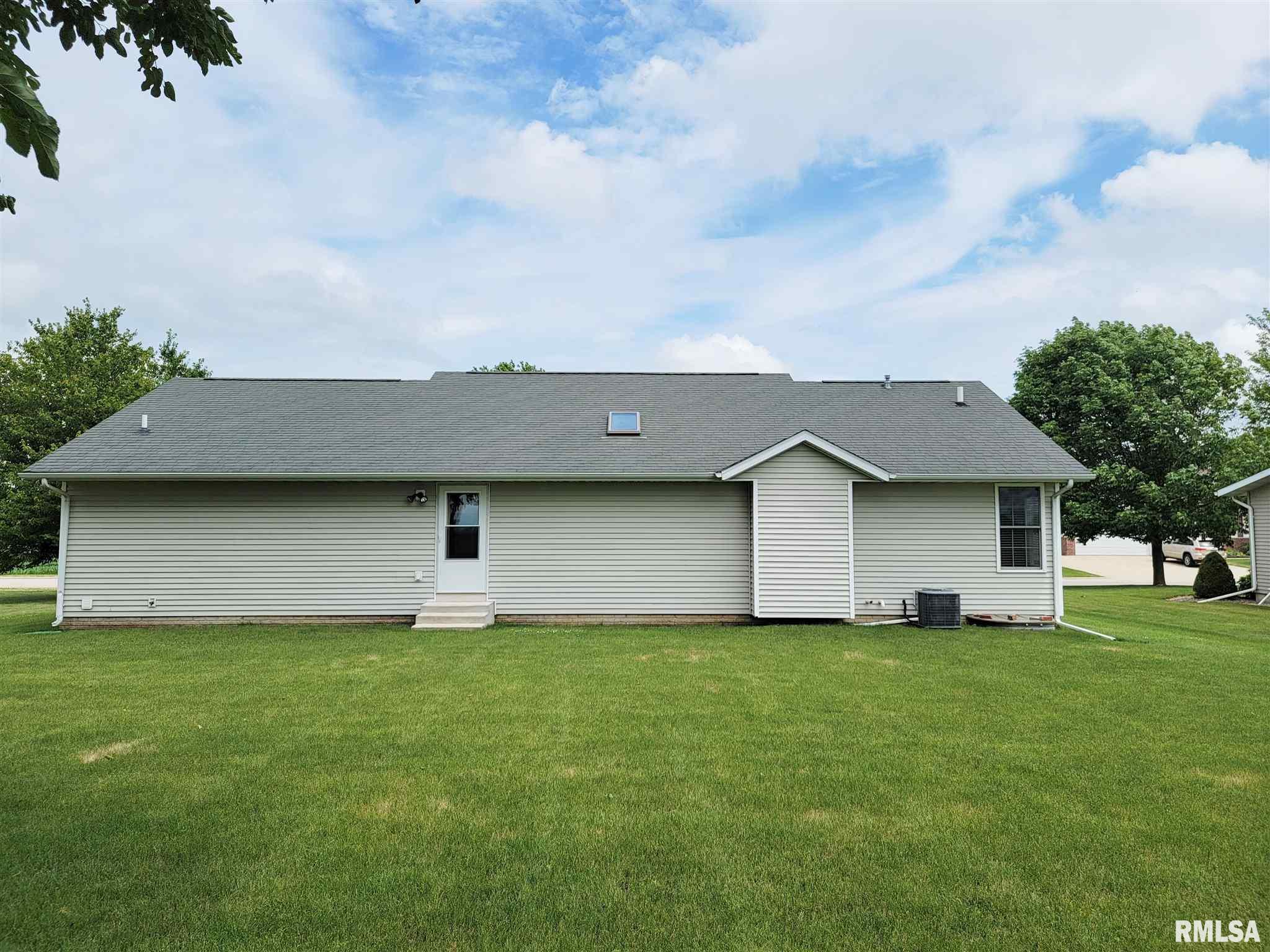 505 Hamilton Street Atkinson, IL 61235 - Photo 3 of 25 Gallery Image 3