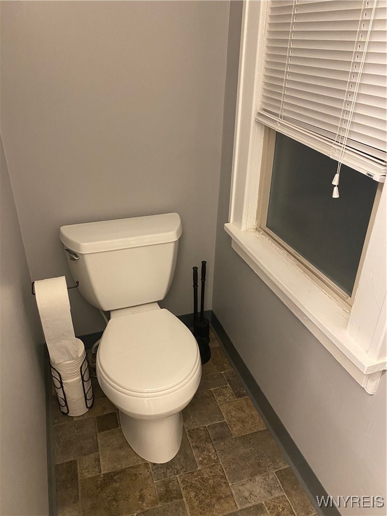 461 High Street Lockport City, NY 14094 - Photo 12 of 13