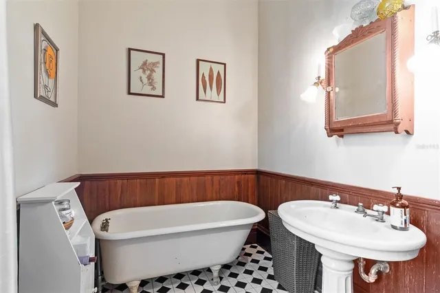 $524,600 | 708 East University Avenue, Gainesville, FL 32601