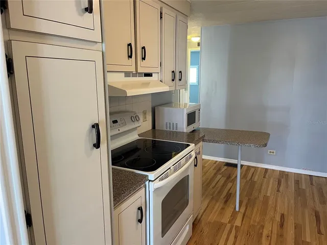 $195,000 | 1100 South Belcher Road, Unit 727, Largo, FL 33771