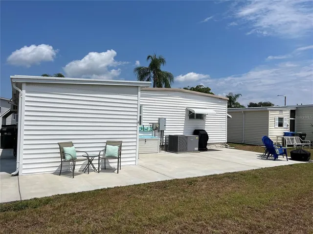 $195,000 | 1100 South Belcher Road, Unit 727, Largo, FL 33771