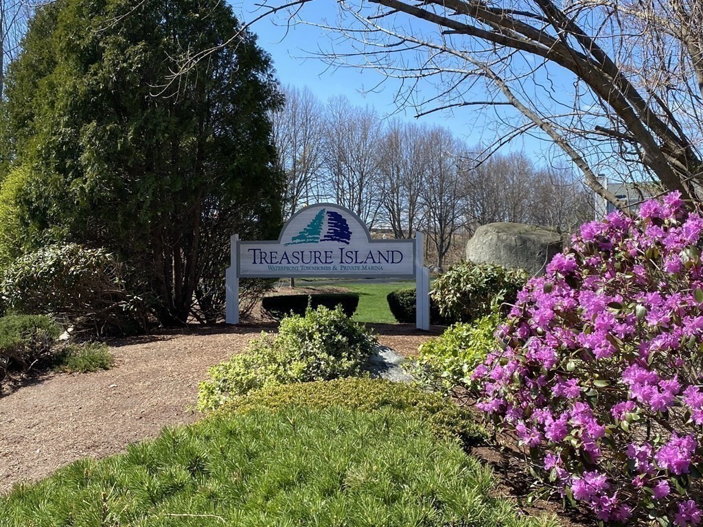 401 Treasure Island Road, Unit 401 Webster, MA 01570 - Photo 40 of 42