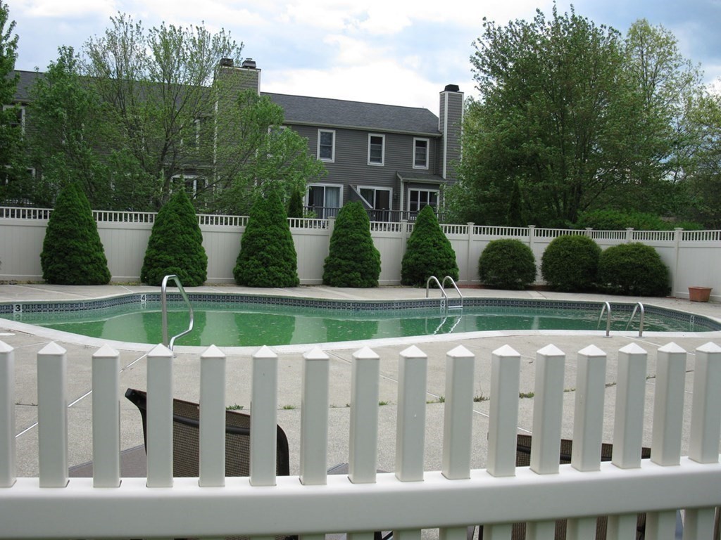 401 Treasure Island Road, Unit 401 Webster, MA 01570 - Photo 4 of 42