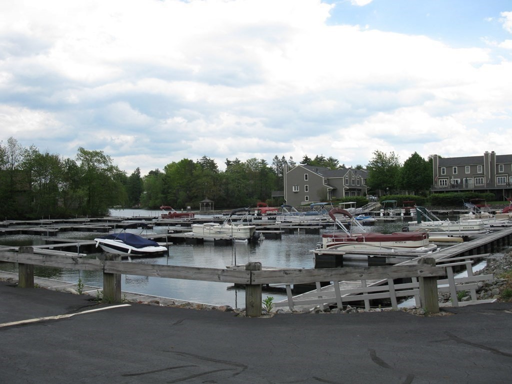 401 Treasure Island Road, Unit 401 Webster, MA 01570 - Photo 8 of 42