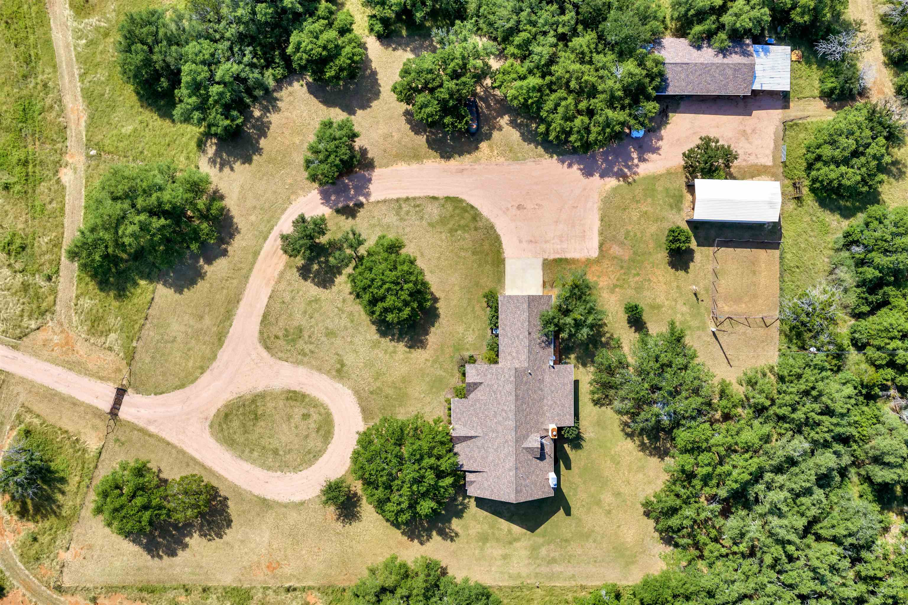 627 Ranch Road 2323 Llano, TX 78643 - Photo 36 of 44