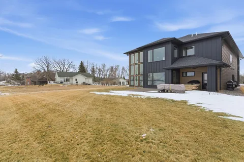 $1,750,000 | 11616 Indian Beach Road, Spicer, MN 56288