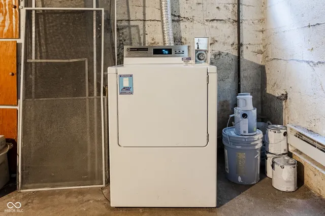 $1,300 | 784 Woodruff Pl E Drive, Unit 2, Indianapolis, IN 46201