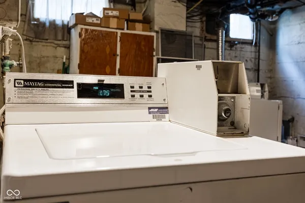 $1,300 | 784 Woodruff Pl E Drive, Unit 2, Indianapolis, IN 46201