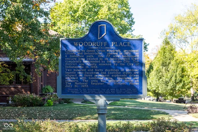 $1,300 | 784 Woodruff Pl E Drive, Unit 2, Indianapolis, IN 46201