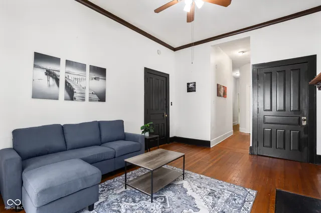 $1,300 | 784 Woodruff Pl E Drive, Unit 2, Indianapolis, IN 46201