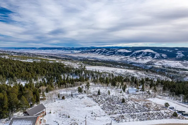 $299,900 | Mountain Way, Casper, WY 82601