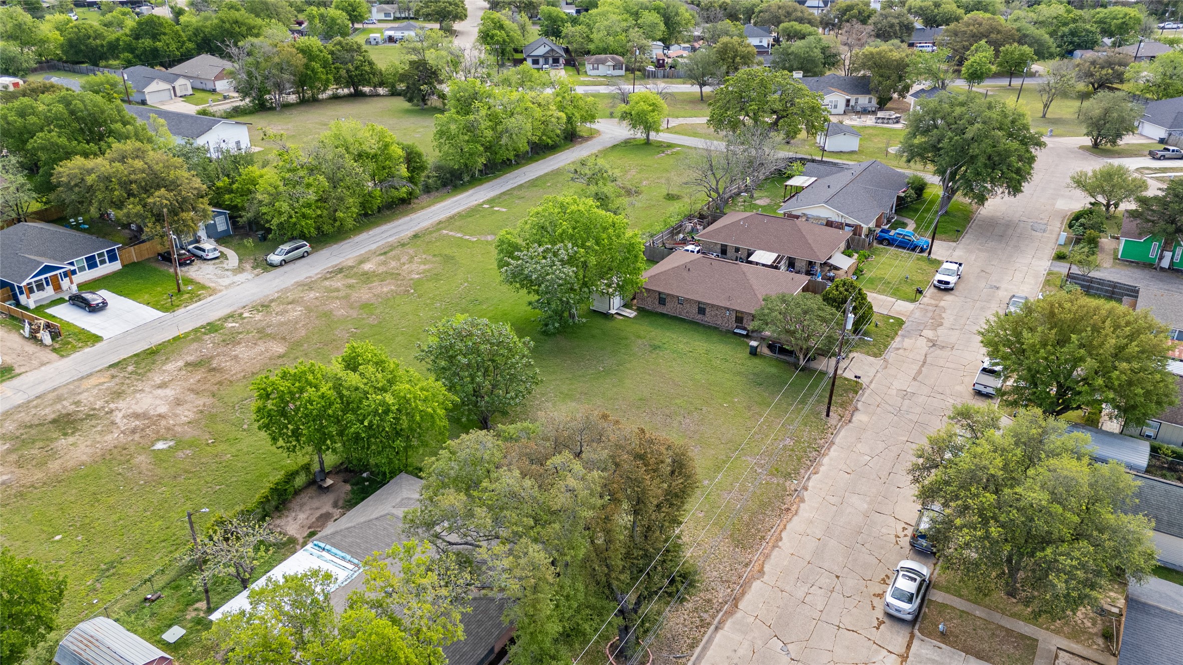 911 Hall Street Bryan, TX 77803 - Photo 4 of 12