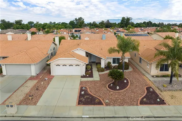 $428,975 | 2760 Banyan Tree Lane, Hemet, CA 92545