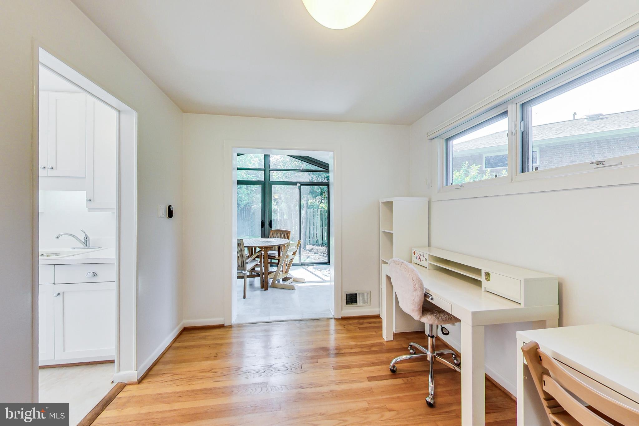 6515 East Halbert Road Bethesda, MD 20817 - Photo 12 of 42