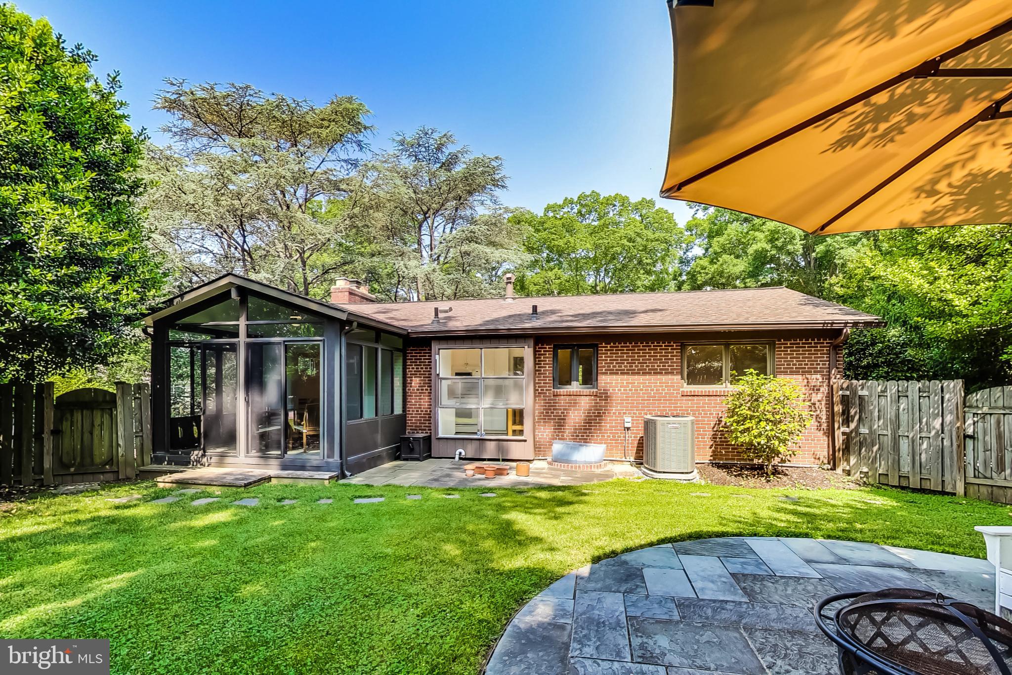 6515 East Halbert Road Bethesda, MD 20817 - Photo 36 of 42