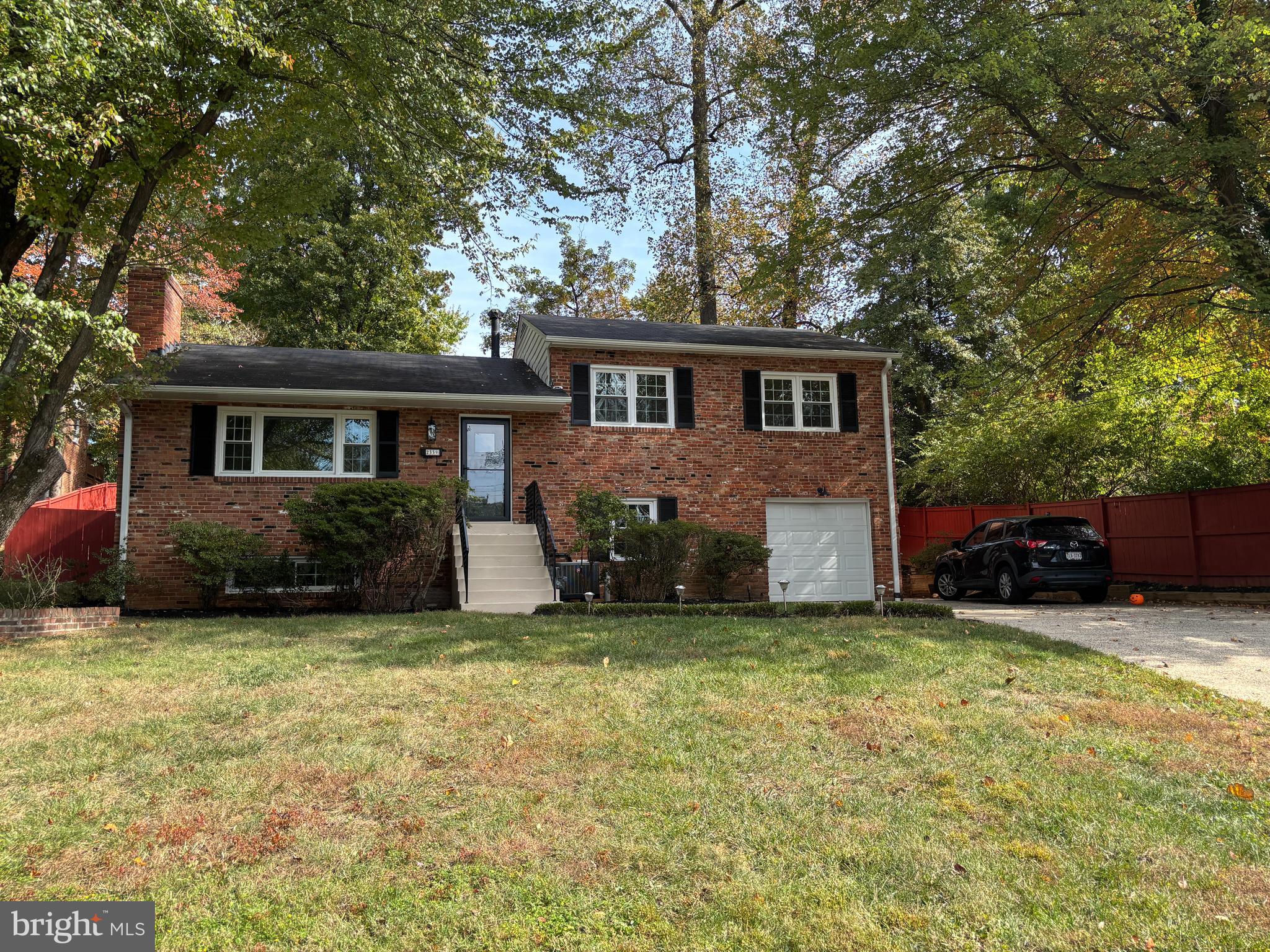 2339 Barbour Road Falls Church, VA 22043 - Photo 4 of 43 Gallery Image 4