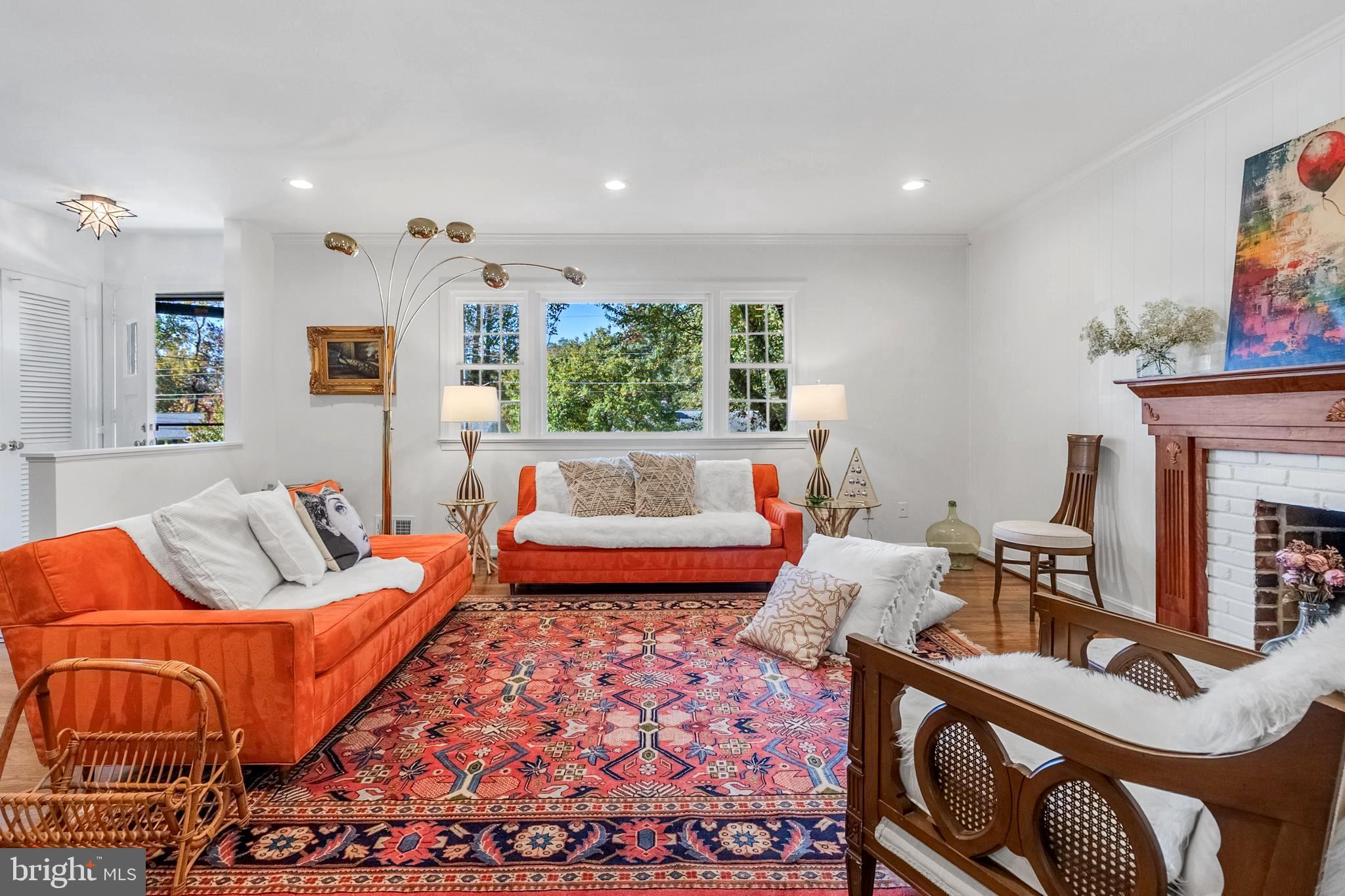 2339 Barbour Road Falls Church, VA 22043 - Photo 7 of 43 Gallery Image 7