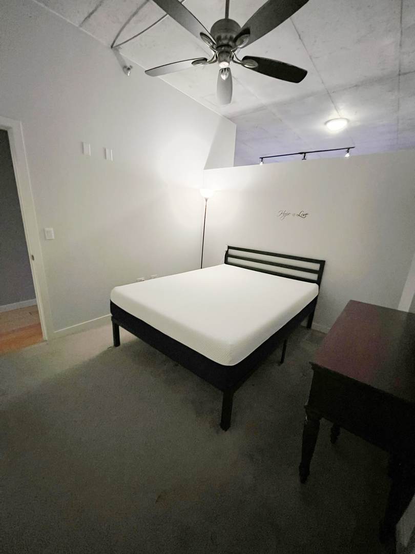 235 West Van Buren Street, Unit 2908 Chicago, IL 60607 - Photo 11 of 14