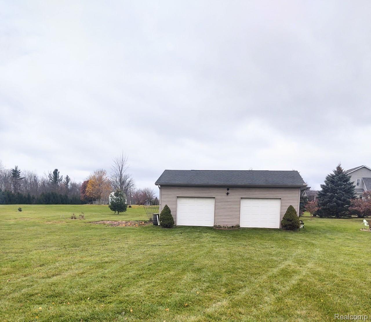 6481 Klam Road Otter Lake, MI 48464 - Photo 31 of 47 35.jpg