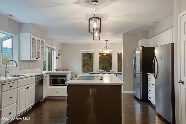 $819,000 | 66 Fern Lane, Cocolalla, ID 83813