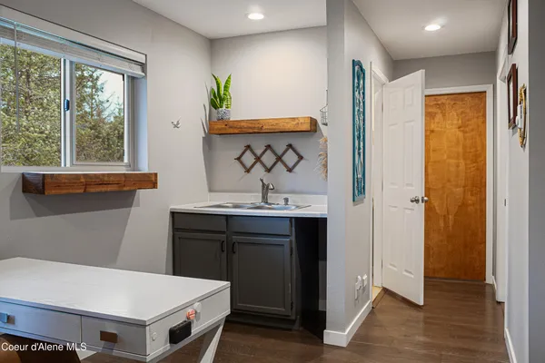 $799,000 | 66 Fern Lane, Cocolalla, ID 83813