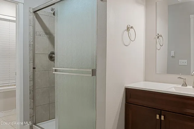 $819,000 | 66 Fern Lane, Cocolalla, ID 83813