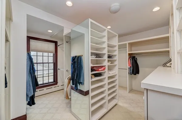 $2,280,000 | 1499 Sheridan Road, Highland Park, IL 60035