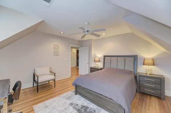 $2,280,000 | 1499 Sheridan Road, Highland Park, IL 60035