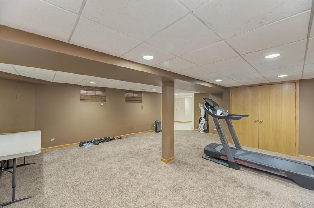 1499 Sheridan Road Highland Park, IL 60035 - Photo 69 of 84 a view of a room with gym equipment