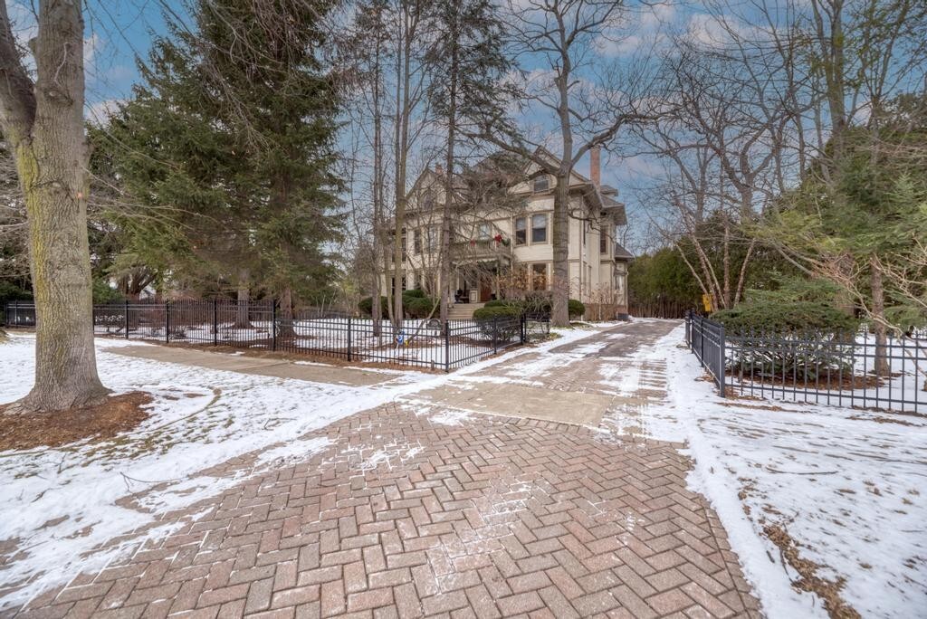 1499 Sheridan Road Highland Park, IL 60035 - Photo 80 of 84