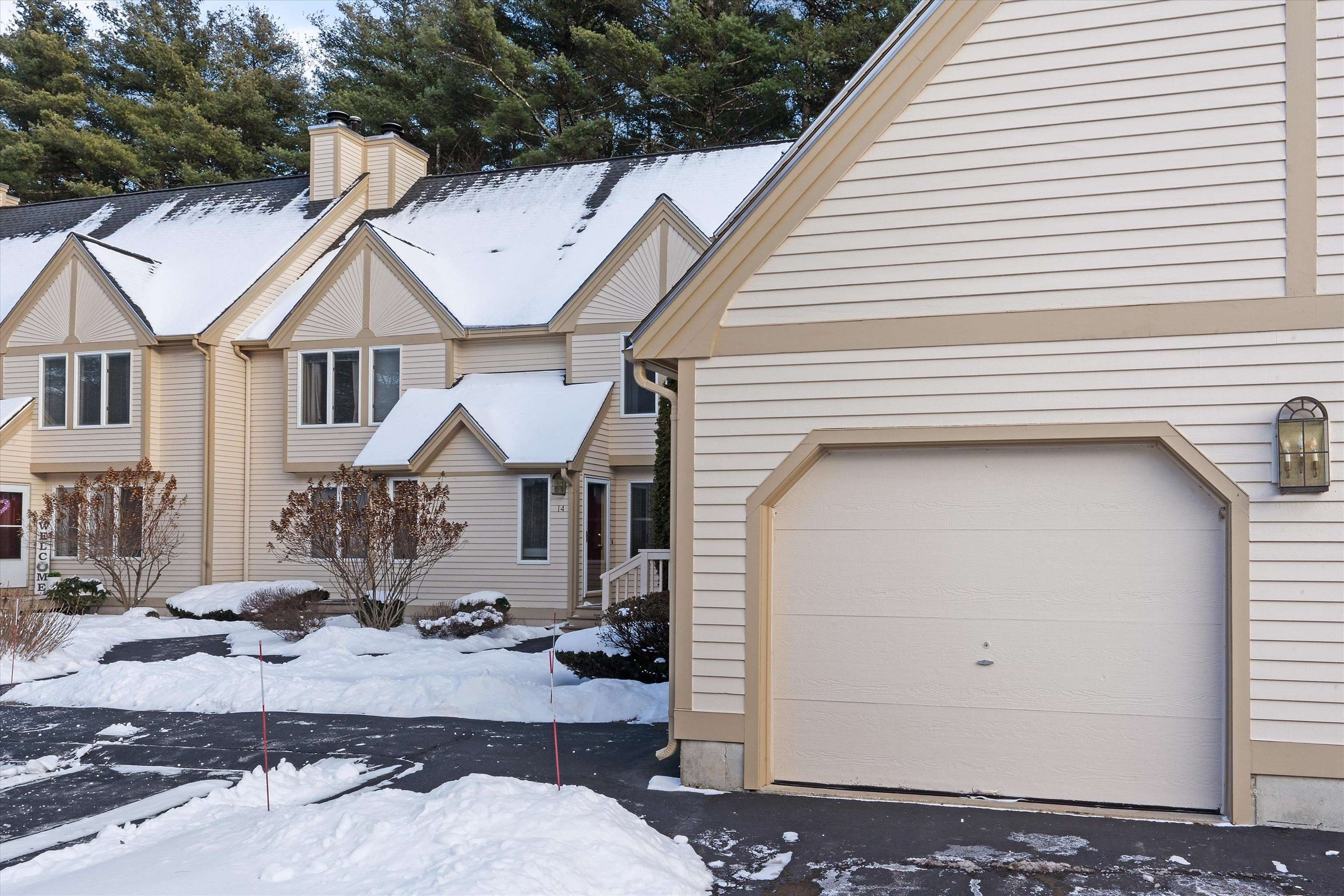 14 Salisbury Road, Unit 43 Nashua, NH 03064 - Photo 1 of 24