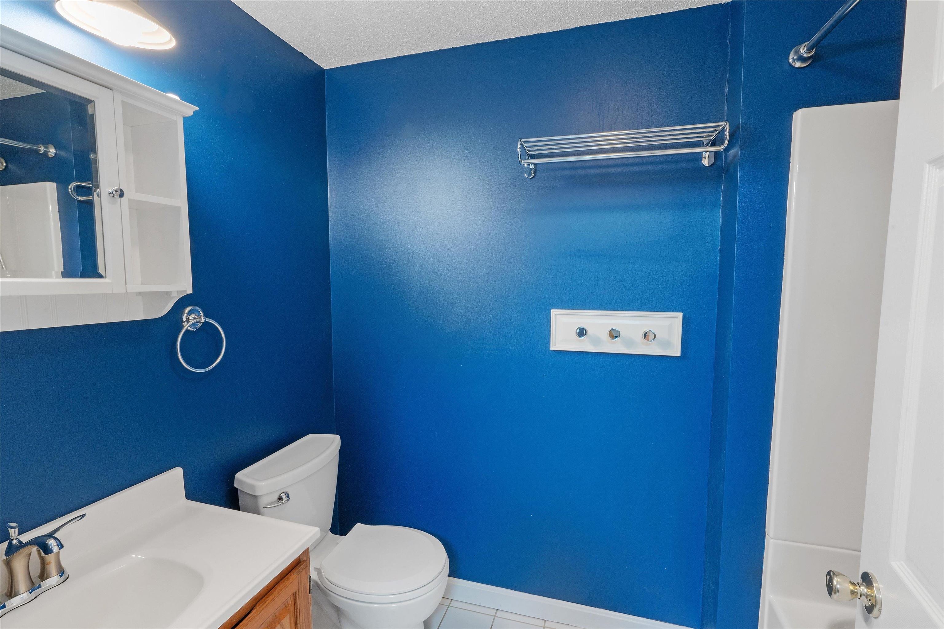 14 Salisbury Road, Unit 43 Nashua, NH 03064 - Photo 9 of 24
