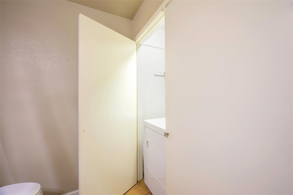 2903 Fort Point Lane Carrollton, TX 75007 - Photo 15 of 27 a bathroom with a shower