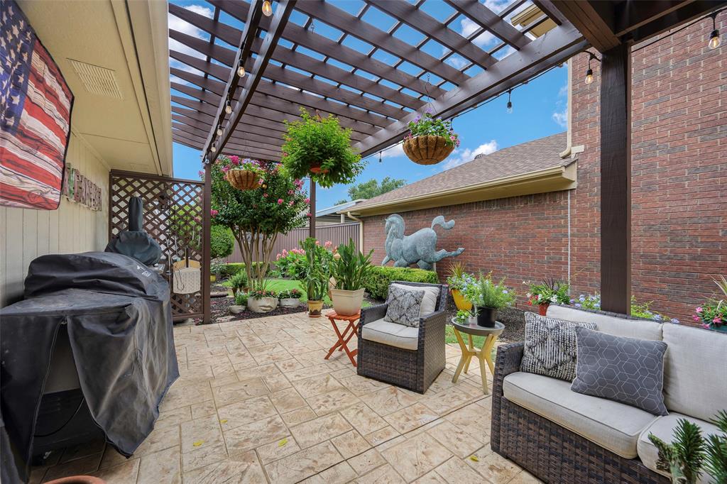 2903 Fort Point Lane Carrollton, TX 75007 - Photo 26 of 27 a view of a patio with couches and potted plants