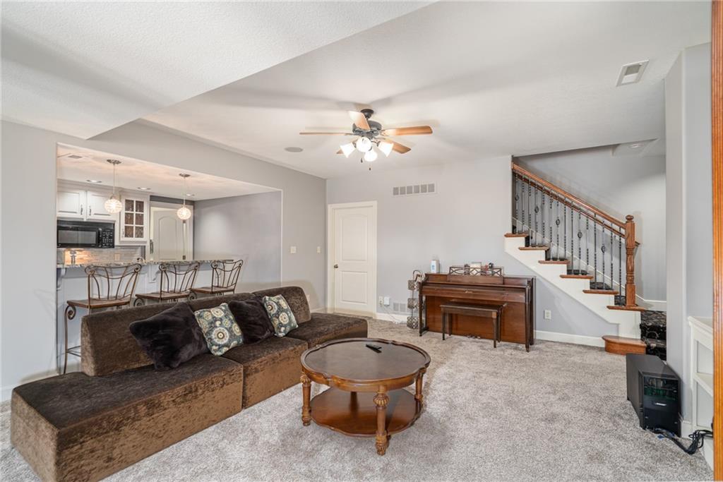 1216 Waverly Drive Lawrence, KS 66049 - Photo 22 of 46