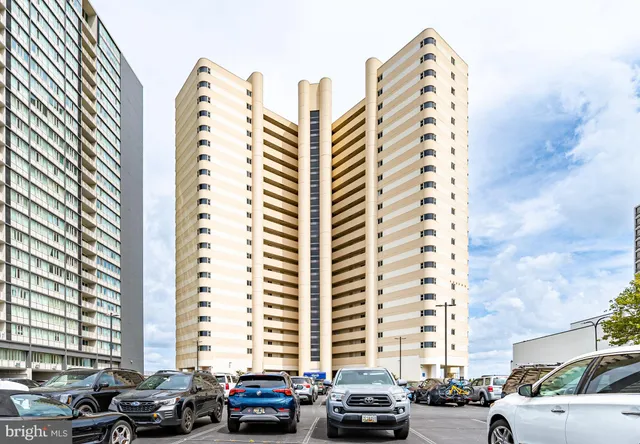 $268,500 | 10300 Coastal Highway, Unit 802, Ocean City, MD 21842