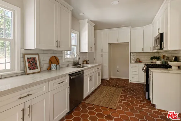 $989,000 | 491 East Penn Street, Pasadena, CA 91104