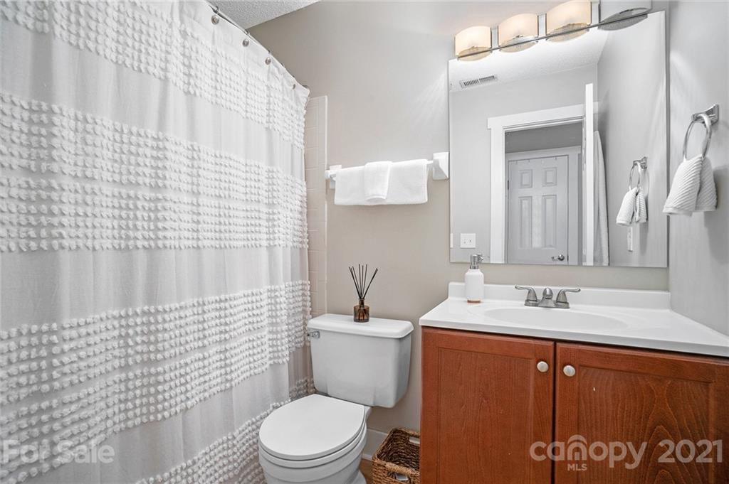 20123 Henderson Road, Unit G Cornelius, NC 28031 - Photo 20 of 23 Gallery Image 20