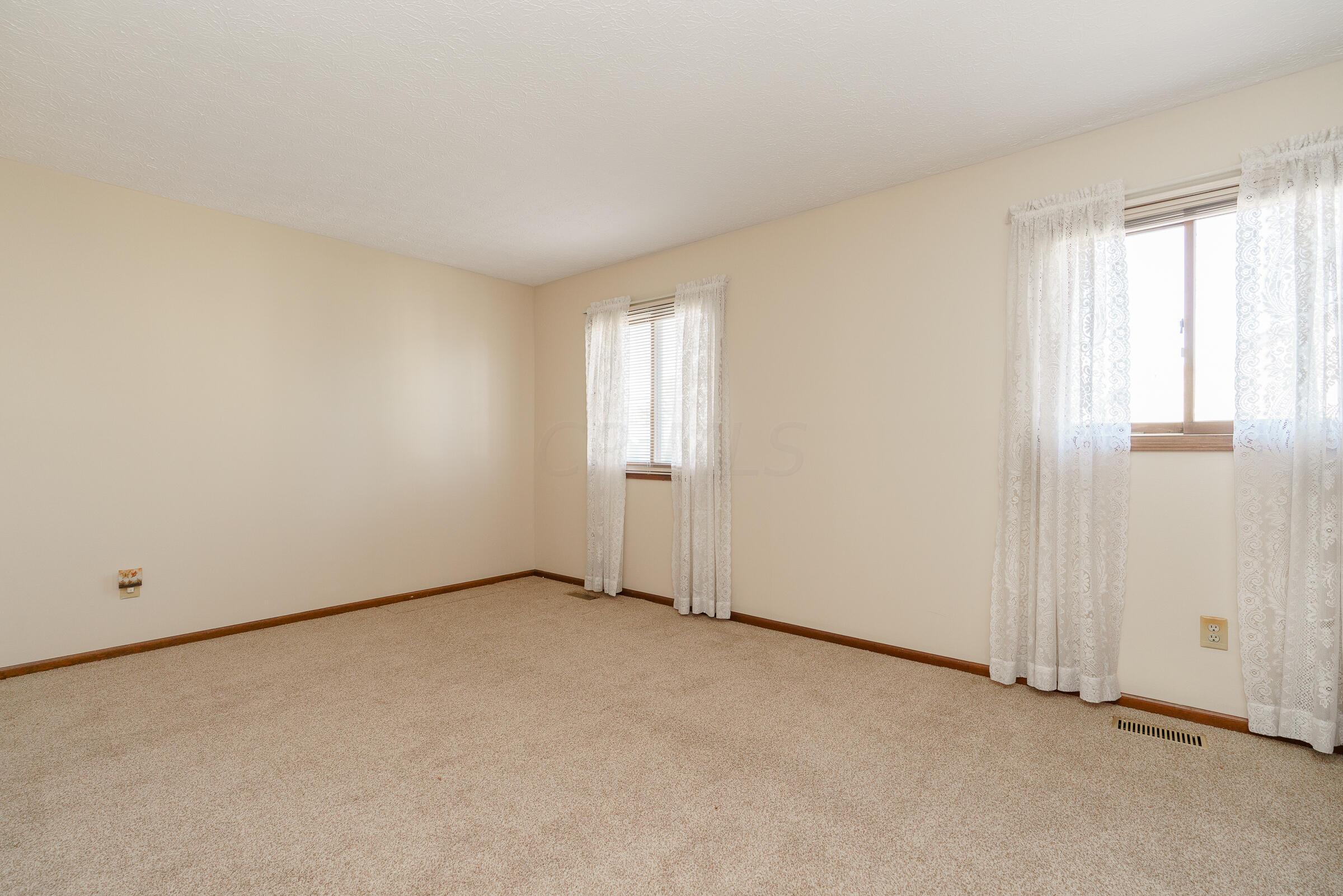 5277 Ruthton Road, Unit 22 Columbus, OH 43220 - Photo 23 of 33 5277 Ruthton Rd-29