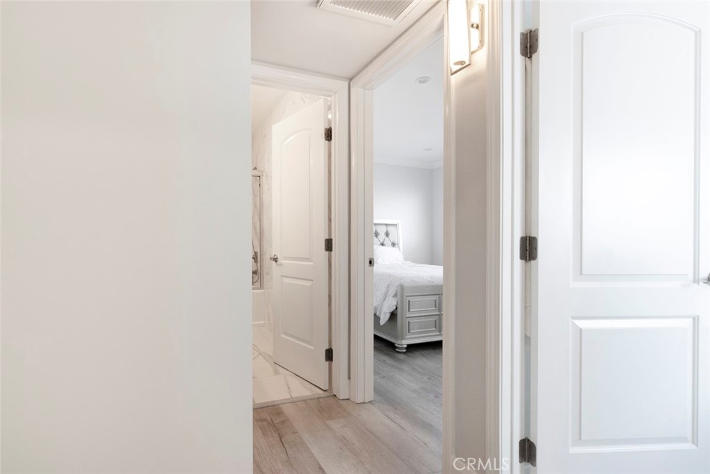 7901 Vía Stefano Burbank, CA 91504 - Photo 27 of 58 a view of a bathroom from a hallway