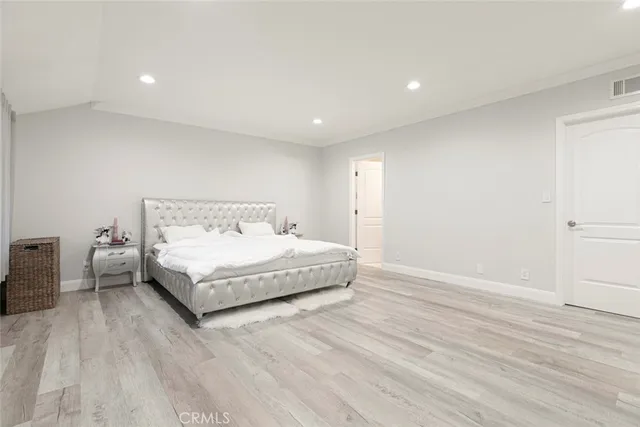 $799,000 | 7901 VÃa Stefano, Burbank, CA 91504