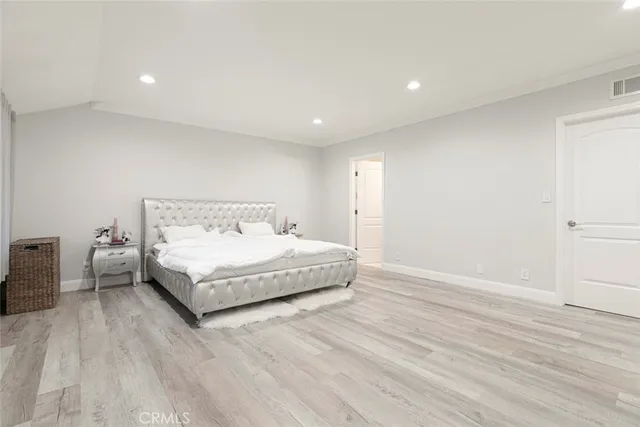 $850,000 | 7901 VÃa Stefano, Burbank, CA 91504