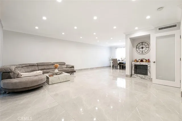 $799,000 | 7901 VÃa Stefano, Burbank, CA 91504