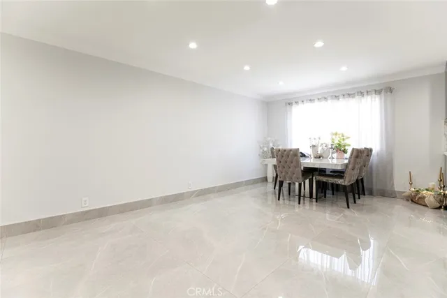 $799,000 | 7901 VÃa Stefano, Burbank, CA 91504