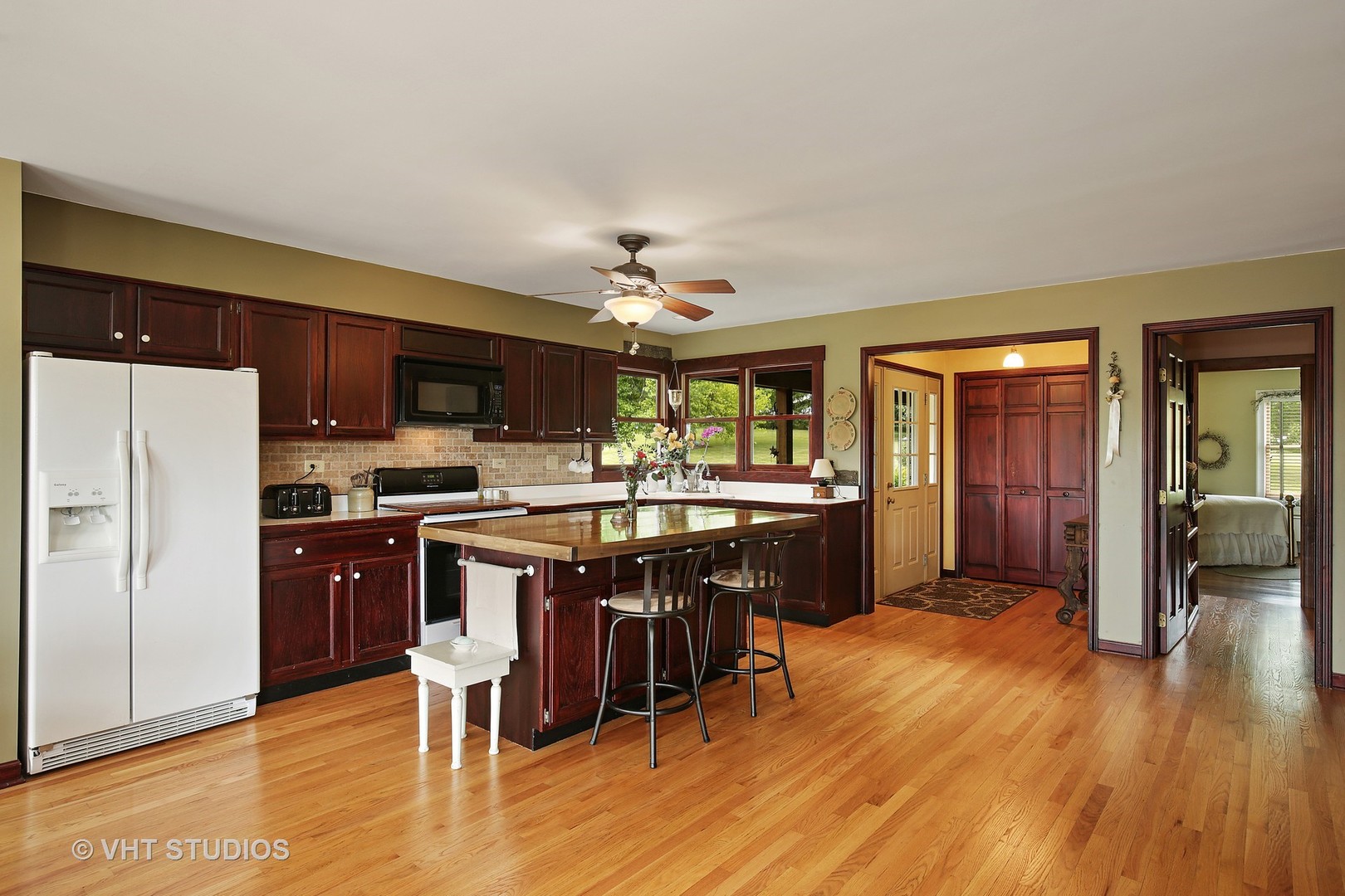 2N501 LaFox Road Elburn, IL 60119 - Photo 7 of 31