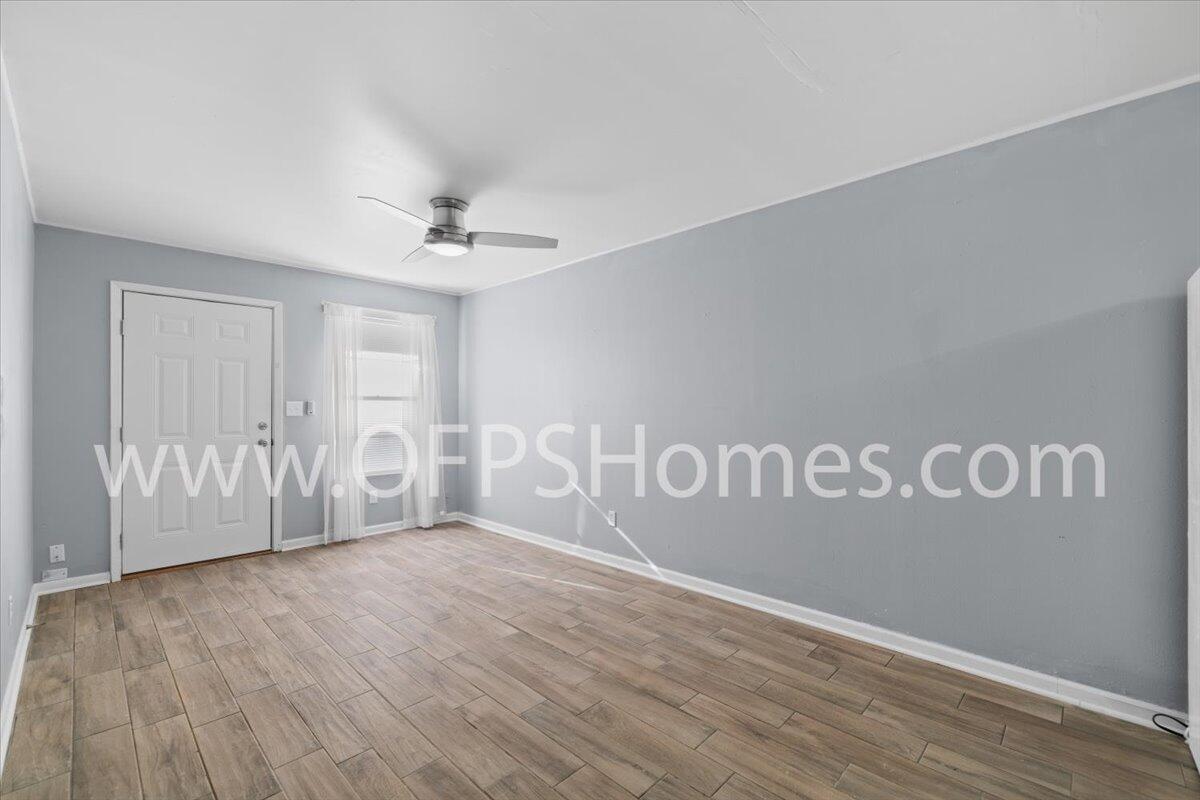 309 East Walnut Avenue Crestview, FL 32539 - Photo 10 of 15 Walnut 8