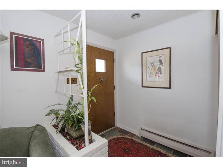 320 West Rose Valley Road Wallingford, PA 19086 - Photo 2 of 25 Foyer
