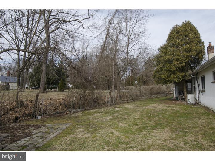 320 West Rose Valley Road Wallingford, PA 19086 - Photo 19 of 25 Back Yard