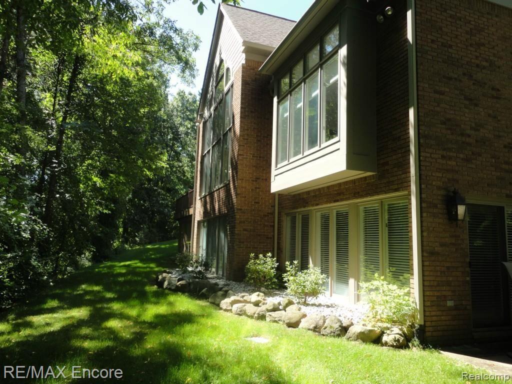 7789 Fieldstone Ridge Clarkston, MI 48348 - Photo 54 of 57 back of the house.jpg